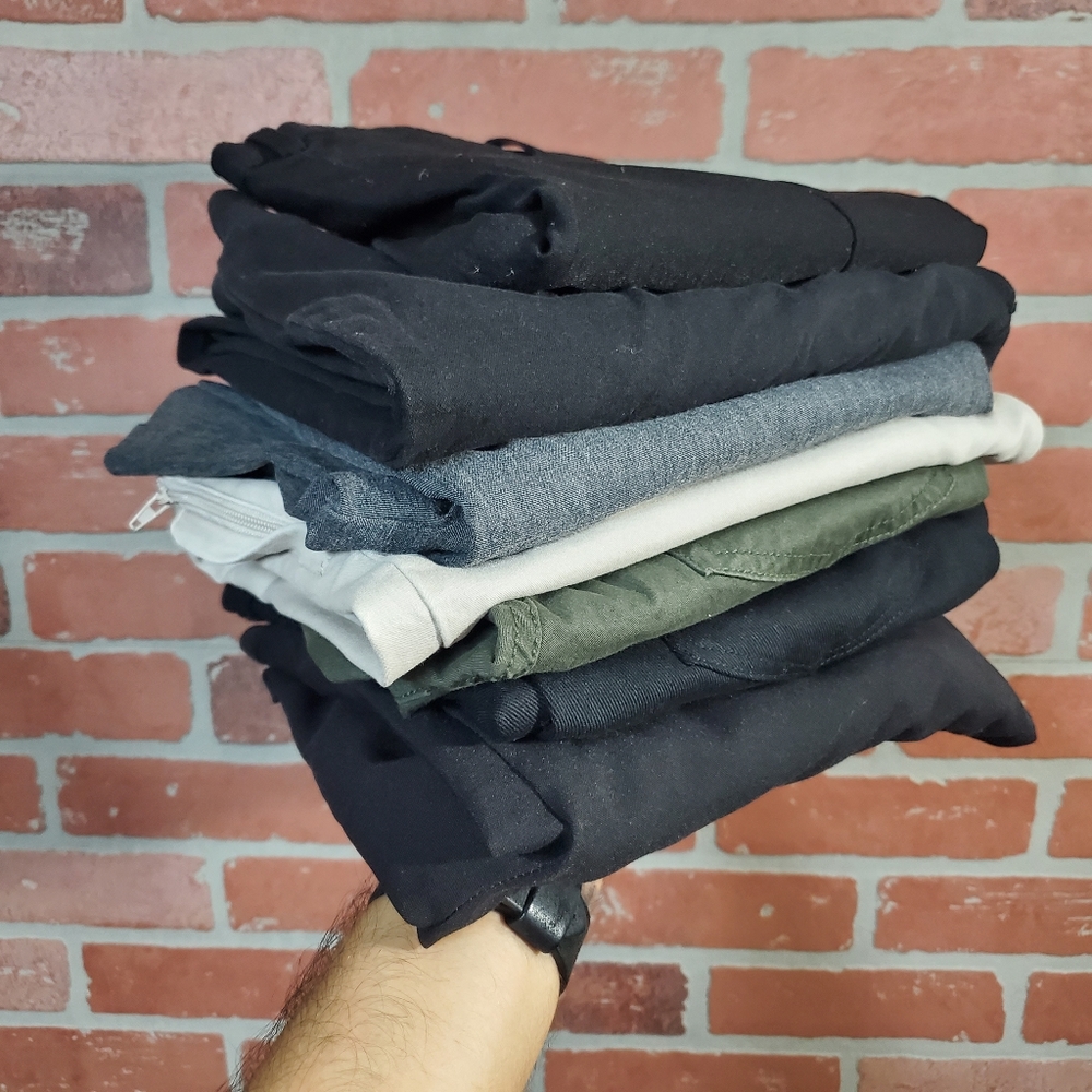 ⚡(8) BUNDLE OF WOMEN'S PANTS⚡